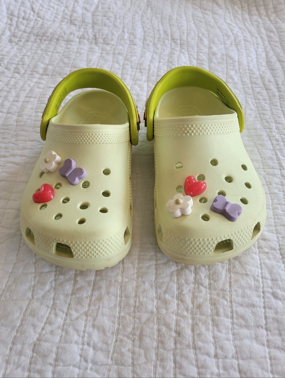 Kids CROCS Friendship Bracelet Style Light Green Clog Sandals - Picture 2 of 6